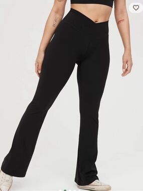 OFFLINE by Aerie Real me Xtra flare leggings with TWIST style waist size XS